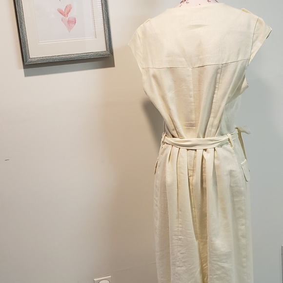 Linen Dress - Picture 3 of 4